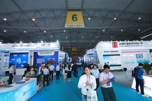 霍爾木茲“鎖喉” 四川以萬(wàn)億清潔能源“解扣”全球能源危機(jī)