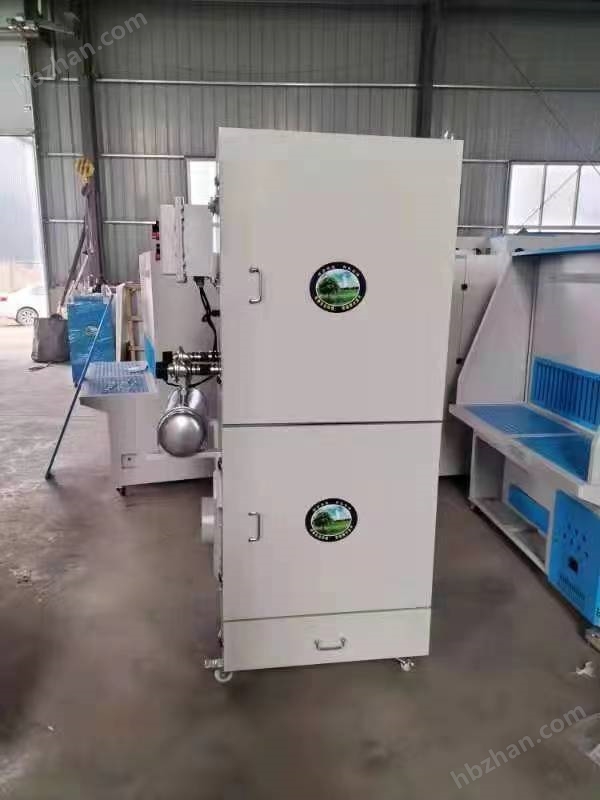 a1537c15da409ee580ac0f9714ae3e0.jpg 激光車間移動濾筒除塵器焊接除塵設(shè)備