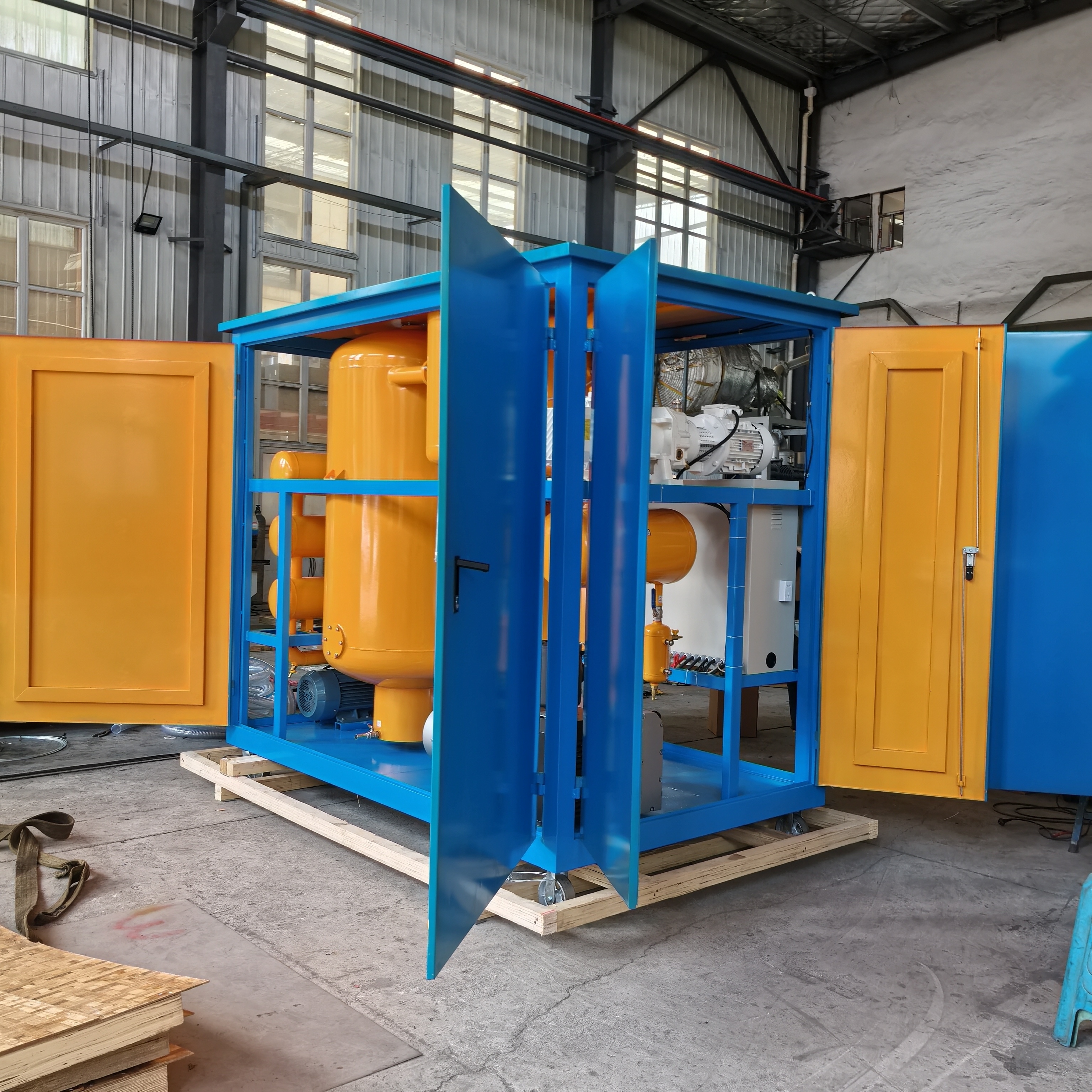 通瑞封闭式变压器油双级真空滤油机